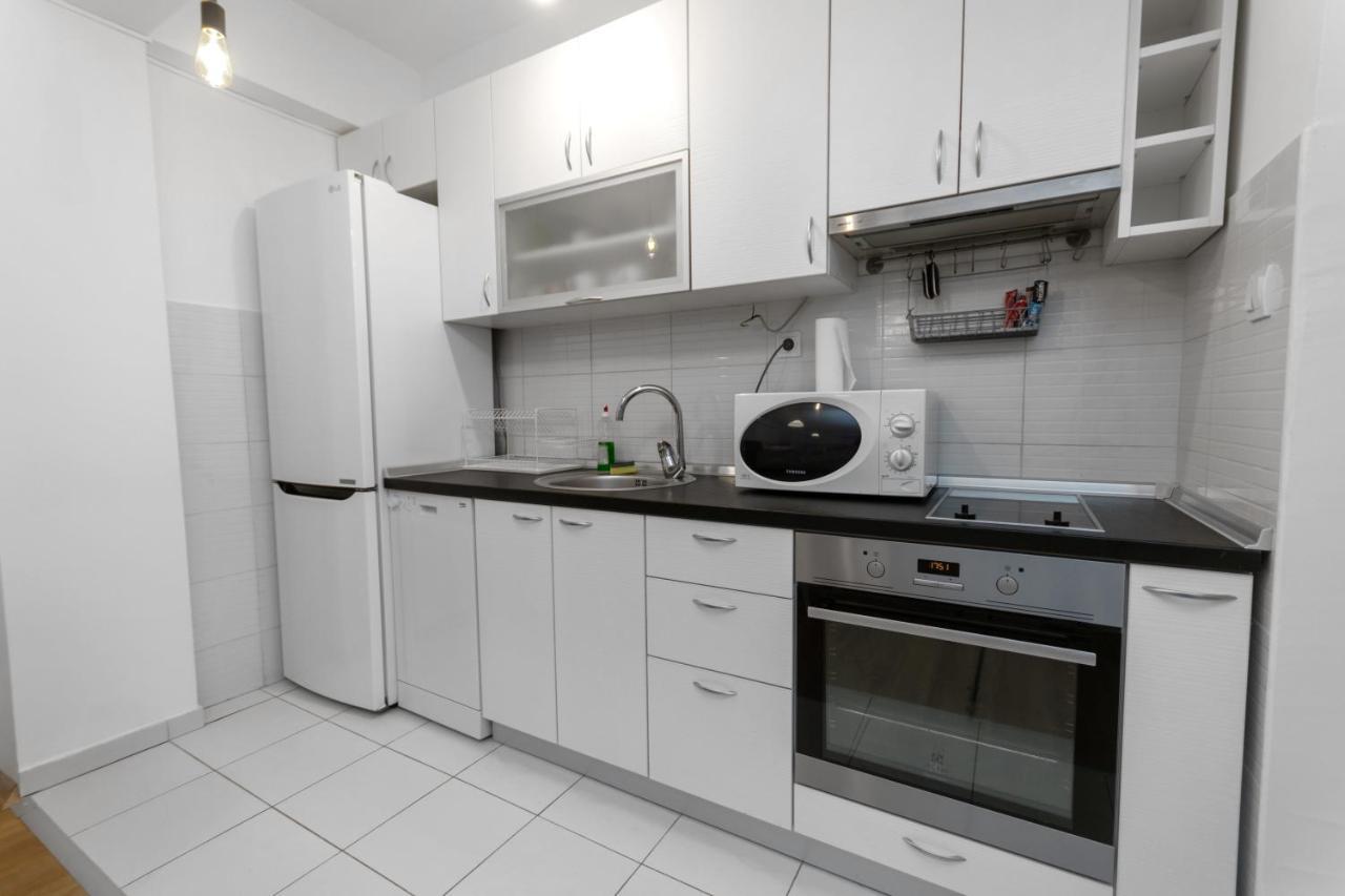One Bedroom Apartment With Private Parking Skopje Eksteriør bilde