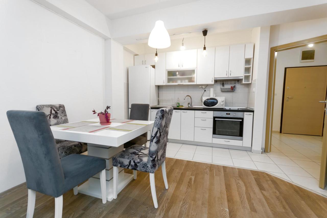 One Bedroom Apartment With Private Parking Skopje Eksteriør bilde