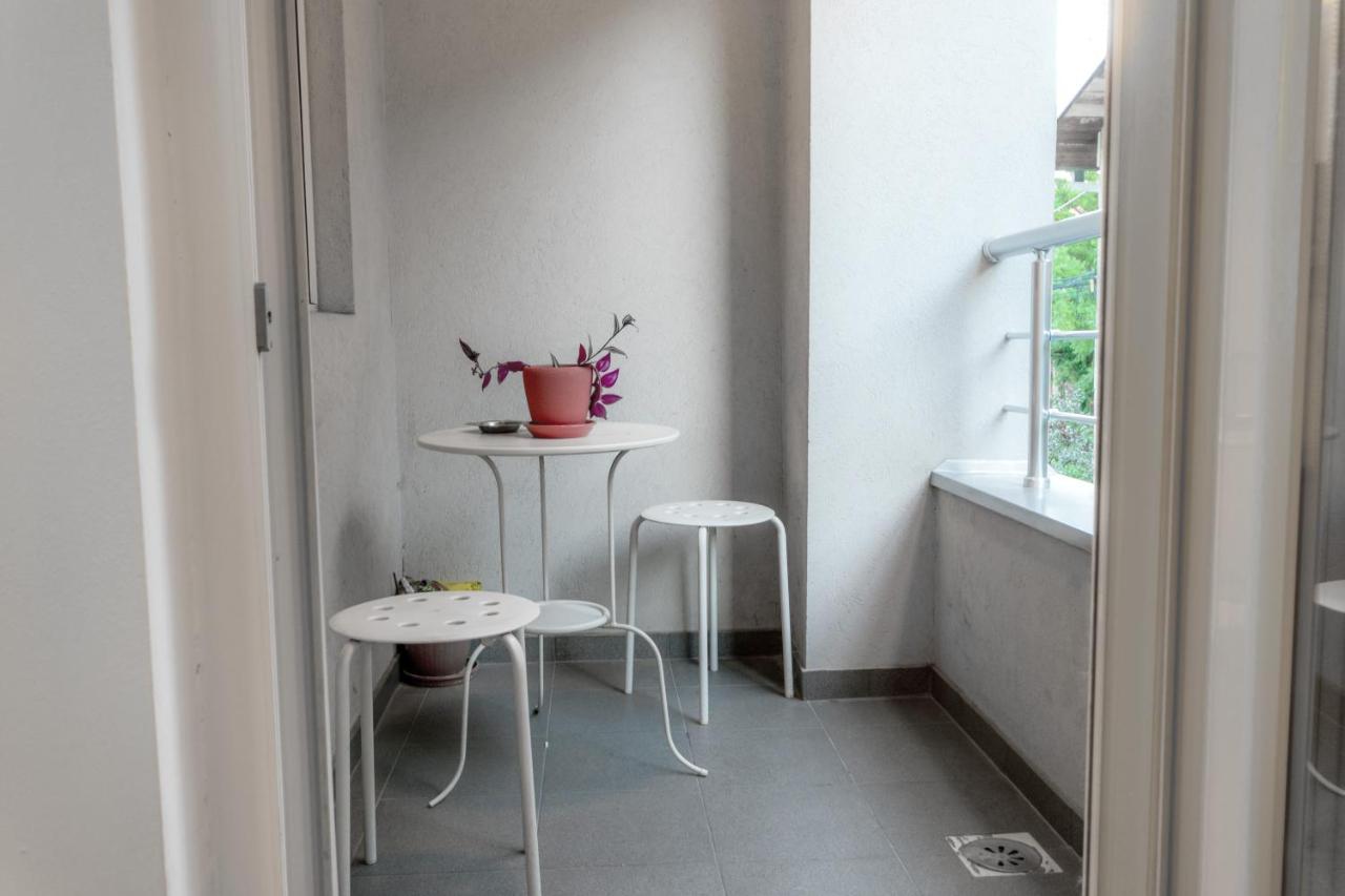 One Bedroom Apartment With Private Parking Skopje Eksteriør bilde